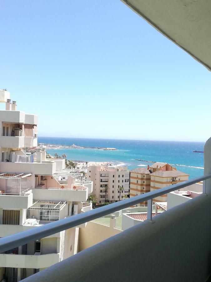 Benalbeach Jr Suite Málaga Dış mekan fotoğraf